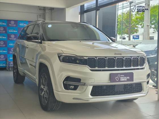 JEEP COMMANDER 1.3 T270 TURBO FLEX OVERLAND AT6 JEEP COMMANDER 1.3 T270 TURBO FLEX OVERLAND AT6